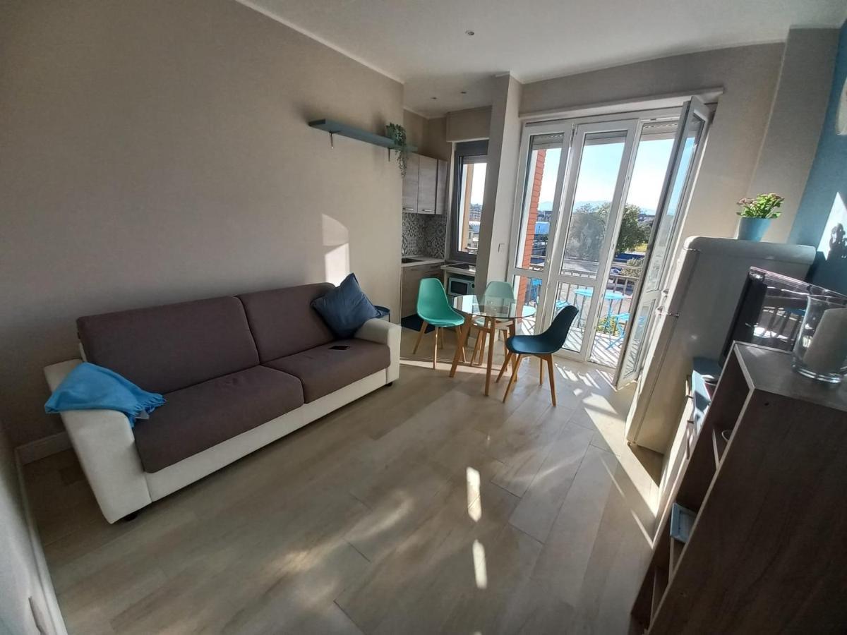 Appartement A Due Passi Metro Italia '61 à Turin Extérieur photo